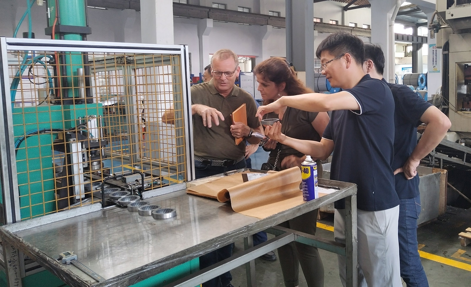 標題：我廠熱烈歡迎意大利客戶參觀工廠